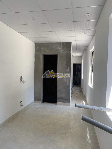 Cho thuê nhà mặt phố minh khai - đai la, dt 130m x 4 tầng, mt 5m, thông sàn, thang máy
