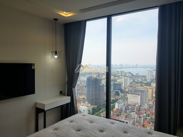 zsinua cho thuê vào ở luôn cccc full nội thất 3 pn ở ngay tại goldmark city tòa s1