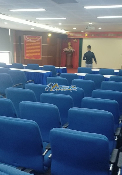 Cho thuê nhà cấp bốn làm kho xưởng - 150m mặt tiền 10m - xe công tránh