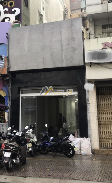 Cho thuê gấp nhà mặt tiền đường nguyễn thị minh khai, p.5, q3.4.15 x 23. 85tr