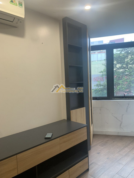 Cho thuê căn hộ trong phố cổ 30m mới hoàn thiện, full nội thất 7 triệu