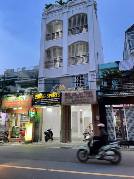 Nhà cho thuê nguyễn đình chính q.pn.7x18m.35tr