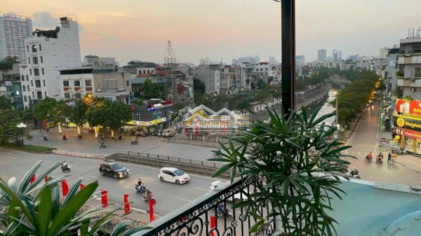 Chính chủ cần cho thuê kho hoặc bán hàng ngõ 147 tân mai hoàng mai. hà nội.