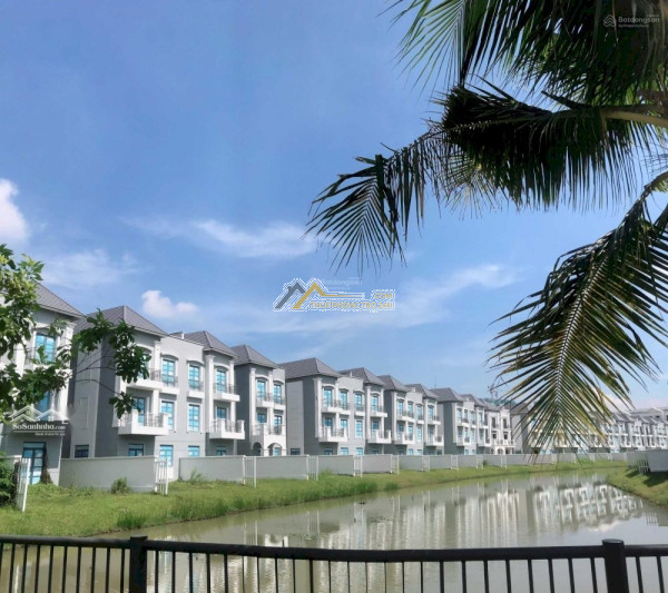 Cần cho thuê boutique villas giá cực rẻ tại vinhomes grand park q9