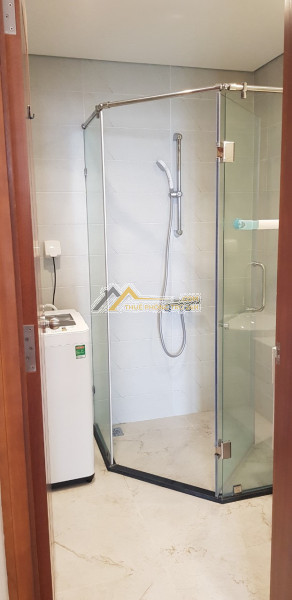 Cho thuê căn hộ cao cấp r6, tầng trung, royol city, 72 nguyễn trãi, thanh xuân