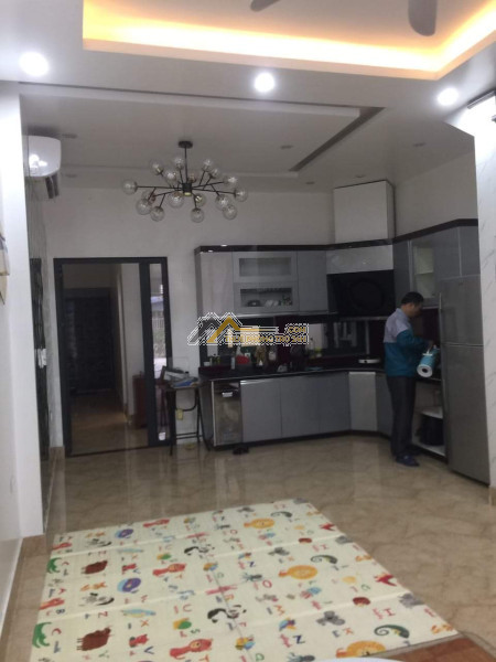 Cho thuê nhà mặt đường gần chợ lũng hoa hải an