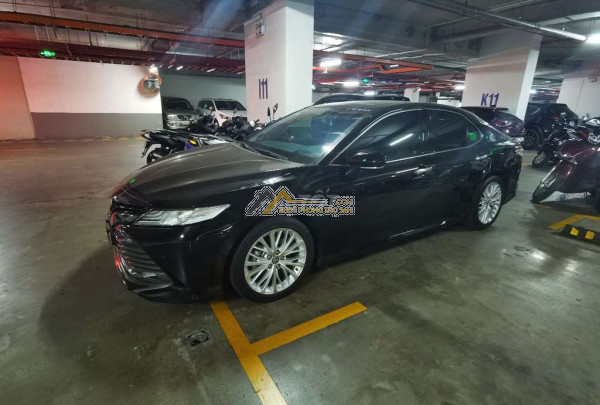 Toyota camry 2.5q 2019 đen, siêu lướt odo 13,000km