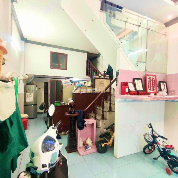 Phòng cho thuê tân bình 4 triệu 8 - ngã 4 bảy hiền, cmt8 gần quận 10