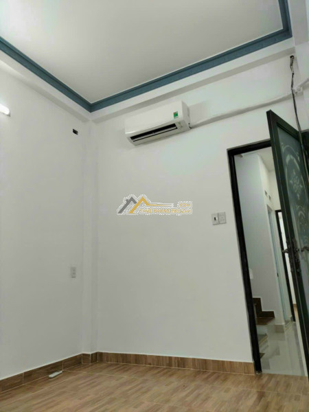 Cho thuê nguyên căn phạm văn chí p8 q6 40m 4 lầu 4 pn 4 máy lạnh chỉ 13 triệu