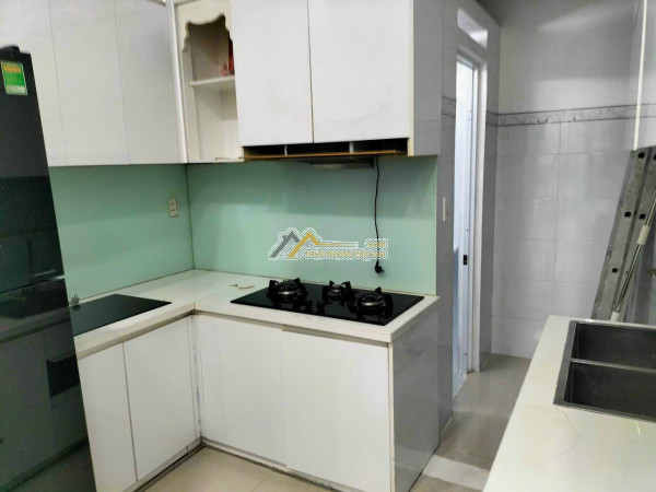 Cho thuê nguyên căn phạm văn chí p8 q6 40m 4 lầu 4 pn 4 máy lạnh chỉ 13 triệu