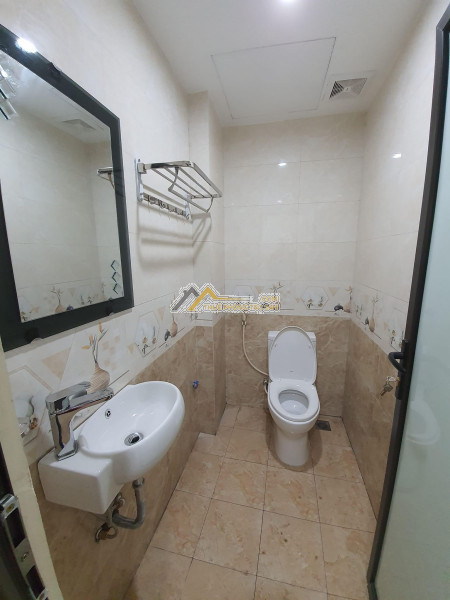 Cho thuê nhà nguyên căn mặt phố trần tử bình, chỉ từ 23 đến 35tr/tháng. lh 0946909866