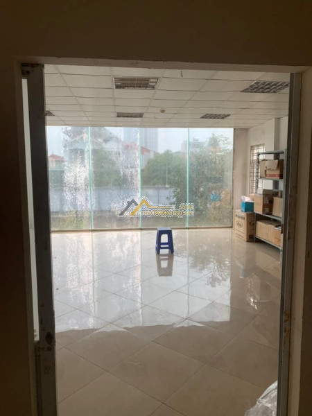 Cho thuê mặt bằng kinh doanh phố quang trung hà đông có diện tích 75m2 xây 7 tầng