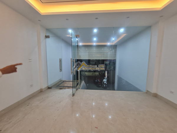 Apartment for rent in lac long quan tay ho - full furniture -800$