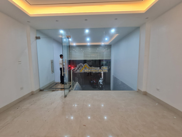 Apartment for rent in lac long quan tay ho - full furniture -800$