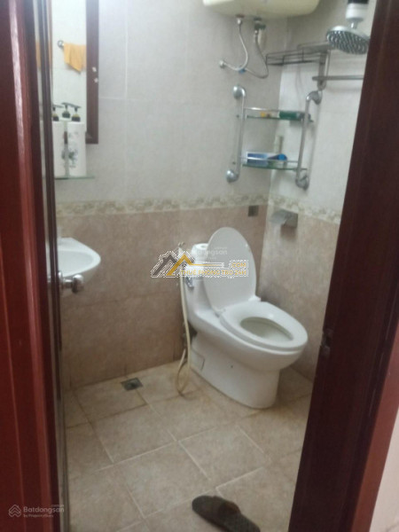 Cho thuê nhà riêng 55m2 x 3 tầng phù hợp làm văn phòng, kinh doanh cửa hàng tại địa chỉ: đường kim