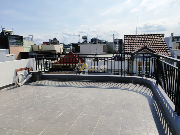 Cho thuê nhà nguyên căn mặt tiền sư vạn hạnh diện tích 7x20 giá 40 triệu còn thương lượng