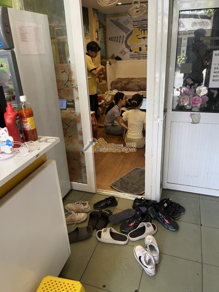 Hải phòng ! do không sử dụng đến cần cho thuê nhà vị trí đẹp , sầm uất , sdt 09872776 ... chính chủ