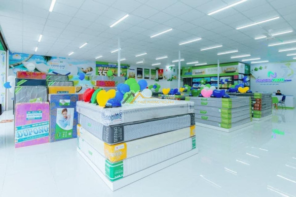 Chính chủ cho thuê nguyên tầng 4 bố trí một căn hộ 2 pn tách biệt tại 26 huy du, sơn trà, đà nẵng.