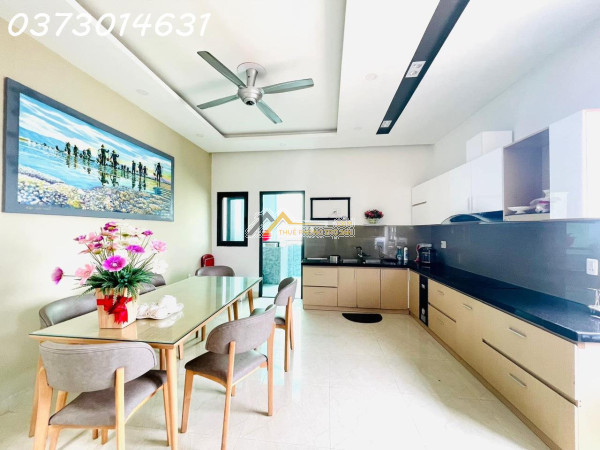 Do thay đổi địa điểm kinh doanh cần cho thuê nhà nguyên căn 6 tầng - có thang máy