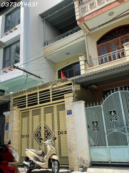 Cho thuê homestay 11 phòng ngủ giá siêu rẻ 20 triệu tháng khu vực vĩnh hải nha trang