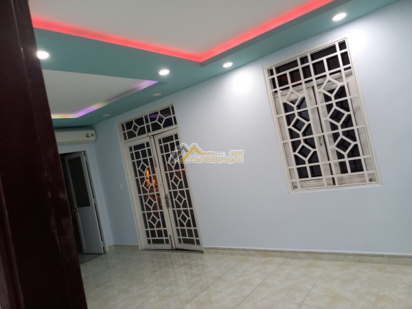 cho thuê phòng tại 27 đường số 5, phường 16, quận 8 dt24m2 giá 3.5tr/th lh 0845544458