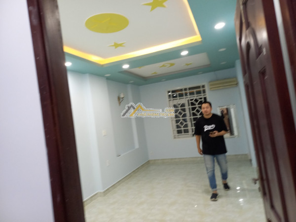 cho thuê phòng tại 27 đường số 5, phường 16, quận 8 dt24m2 giá 3.5tr/th lh 0845544458