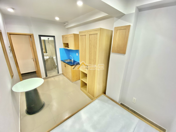 Cho thuê chdv full nội thất tại bạch đằng, p.15, bình thạnh, gần đại học uef và đại học hutech