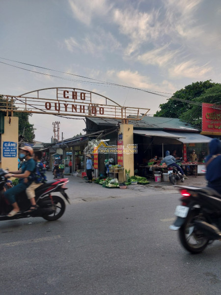 Nhà xưởng kho bãi t.đ.c quỳnh đô 101m2 – cao 6m – mt5m – gác xép 50m2 – ô tô 10 tấn đỗ cửa– vỉa hè