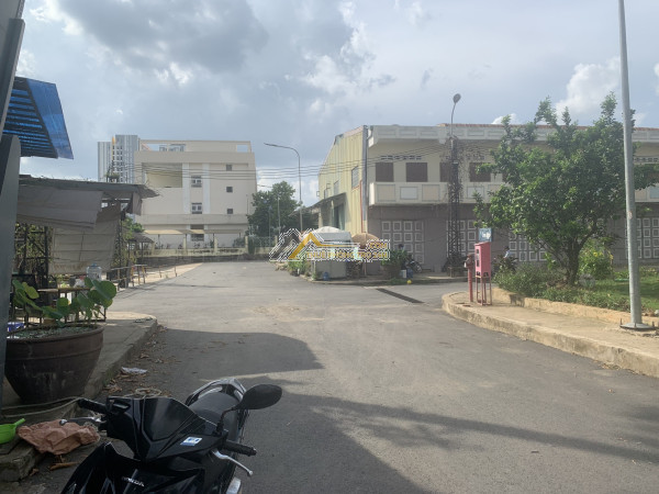 Xưởng trong khu công nghiệp phường linh tây 1500m2, 2000m2, 2800m2, 80k/m2