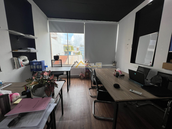 Cho thuê căn hộ tầng trung (có slot ô tô) tại the legend - 109 nguyễn tuân (nhân chính cũ), phường