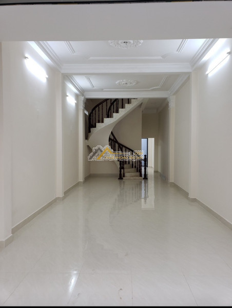 Cho thuê nhà hẻm 6m tân kỳ tân quý quận tân phú 4 x 20m x 3t chỉ 14 triệu tl