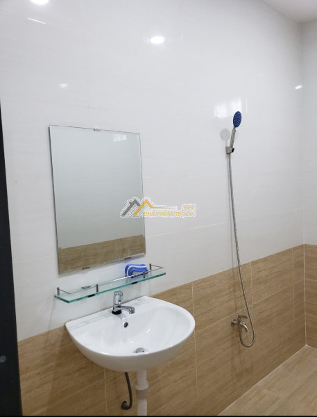 Cho thuê nhà hẻm 6m tân kỳ tân quý quận tân phú 4 x 20m x 3t chỉ 14 triệu tl