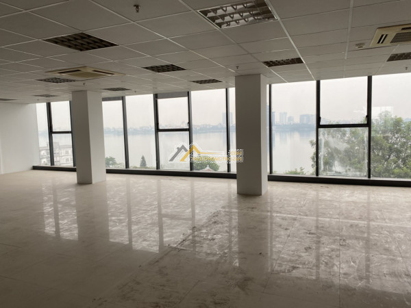 Chính chủ cho thuê mặt bằng tầng 6, 7 toà nhà view hồ tây