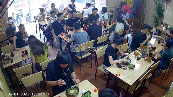 Sang nhượng quán ăn ở vườn cam, nam từ liêm ( gần cây xăng lê quang đạo )- quán diện tích 100m2-