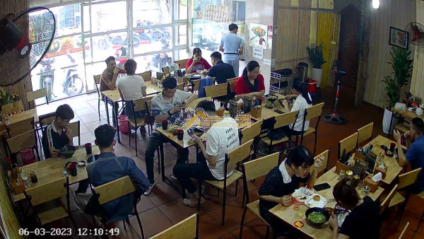 Sang nhượng quán ăn ở vườn cam, nam từ liêm ( gần cây xăng lê quang đạo )- quán diện tích 100m2-