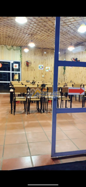 Sang nhượng quán ăn ở vườn cam, nam từ liêm ( gần cây xăng lê quang đạo )- quán diện tích 100m2-