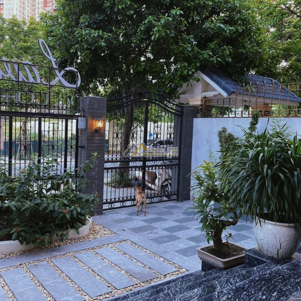 Cho thuê biệt thự mỹ đình sông đà, 200m2, 4 tầng làm spa, văn phòng, nhà ở