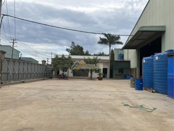 Xưởng sản xuất ngoài kcn, xa dân cư, trạm điện lớn 630kwa, pccc, chiều cao xưởng 9m