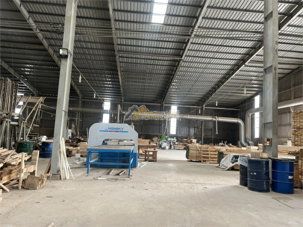 Xưởng sản xuất ngoài kcn, xa dân cư, trạm điện lớn 630kwa, pccc, chiều cao xưởng 9m