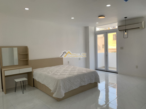 Cho thuê nhà 3 tầng, kiệt lớn ôtô , gần đường chính hà huy tập , quận thanh khê đà nẵng
