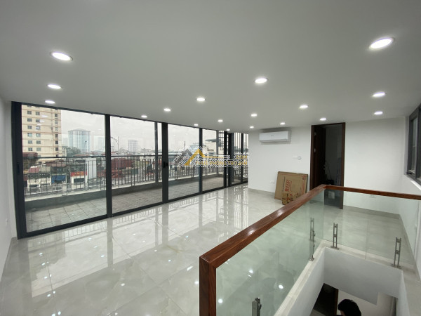 Nhà đẹp, 50m2, 2 tầng ở và kd vp, y tế...ngõ phương mai- đống đa