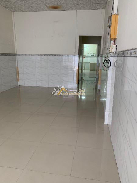 Chính chủ cần cho thuê nhà cấp 4 mới đẹp đối diện chung cư him lam quận 9