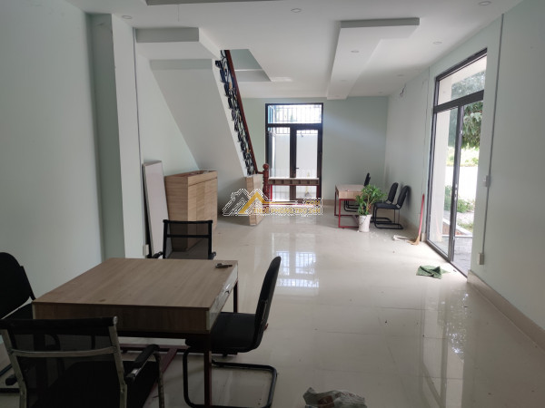 Mặt tiền lô góc đường hùng vương, tân an, long an 63m2 ( chính chủ)
