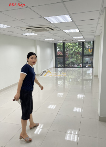 Văn phòng 64m2 đường d5 phường 25 bình thạnh