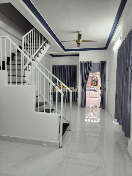 Chính chủ cần nhượng lại gấp văn phòng vị trí siêu đẹp tại  quận tân bình hcm