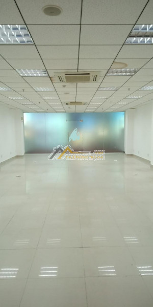 Chính chủ cần nhượng lại gấp văn phòng vị trí siêu đẹp tại  quận tân bình hcm