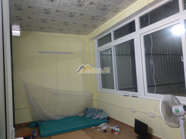 Cần cho thuê kho xưởng rộng 270m2 tại mặt đường 208, quốc lộ 17b, thị trấn an dương