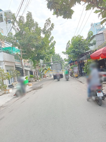 Nhà cho thuê 2 căn liền kề đường hồ thành biên,f4,q8