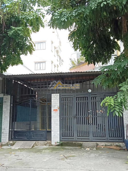 Nhà cho thuê 2 căn liền kề đường hồ thành biên,f4,q8