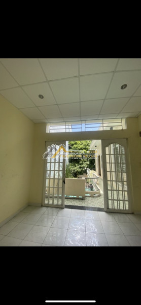 Nhà cho thuê nguyên căn hẻm nhựa 8m tiện kinh doanh
